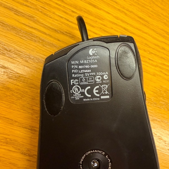 Logitech MX400 Performance Laser Mouse - Picture 3 of 3